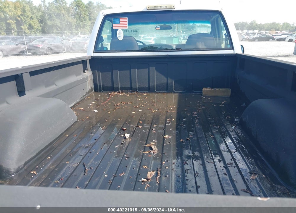 1998 GMC SIERRA 2500 HD SL VIN: 1GTGK24F1WZ526161