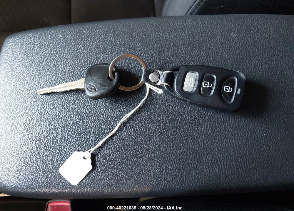 2019 HYUNDAI ELANTRA SEL VIN: 5NPD84LF0KH411521