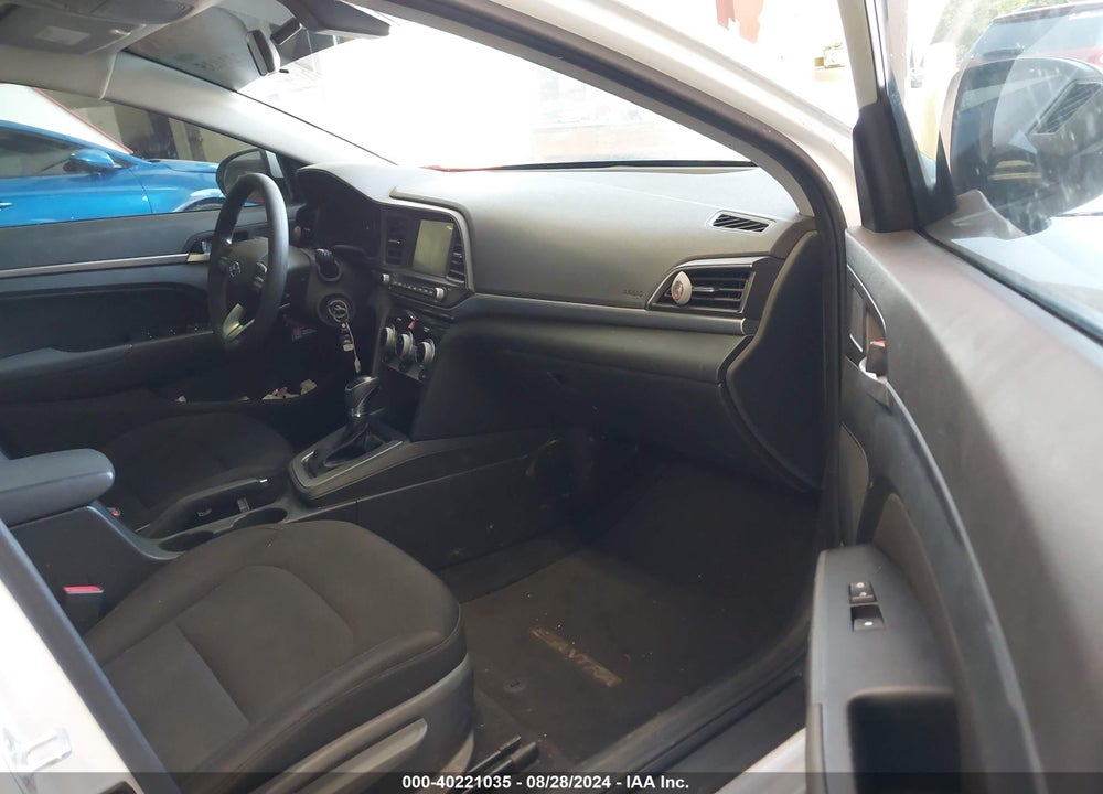 2019 HYUNDAI ELANTRA SEL VIN: 5NPD84LF0KH411521
