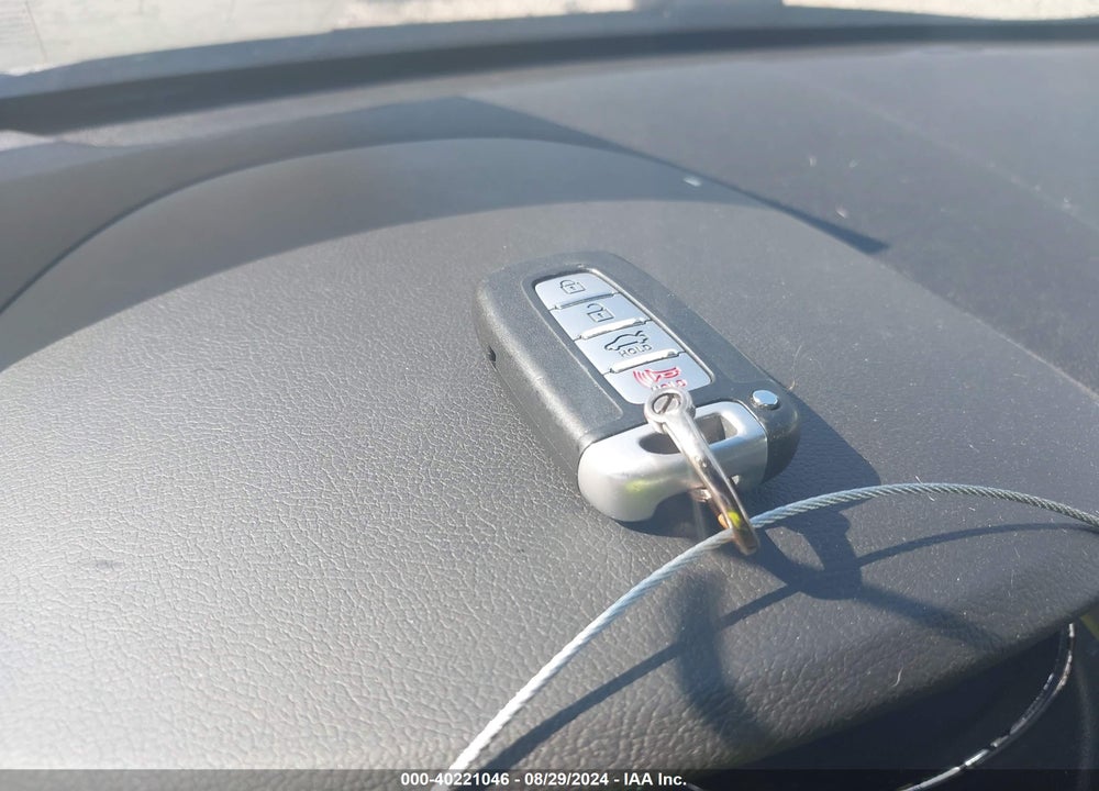 2015 HYUNDAI SONATA HYBRID VIN: KMHEC4A42FA137199