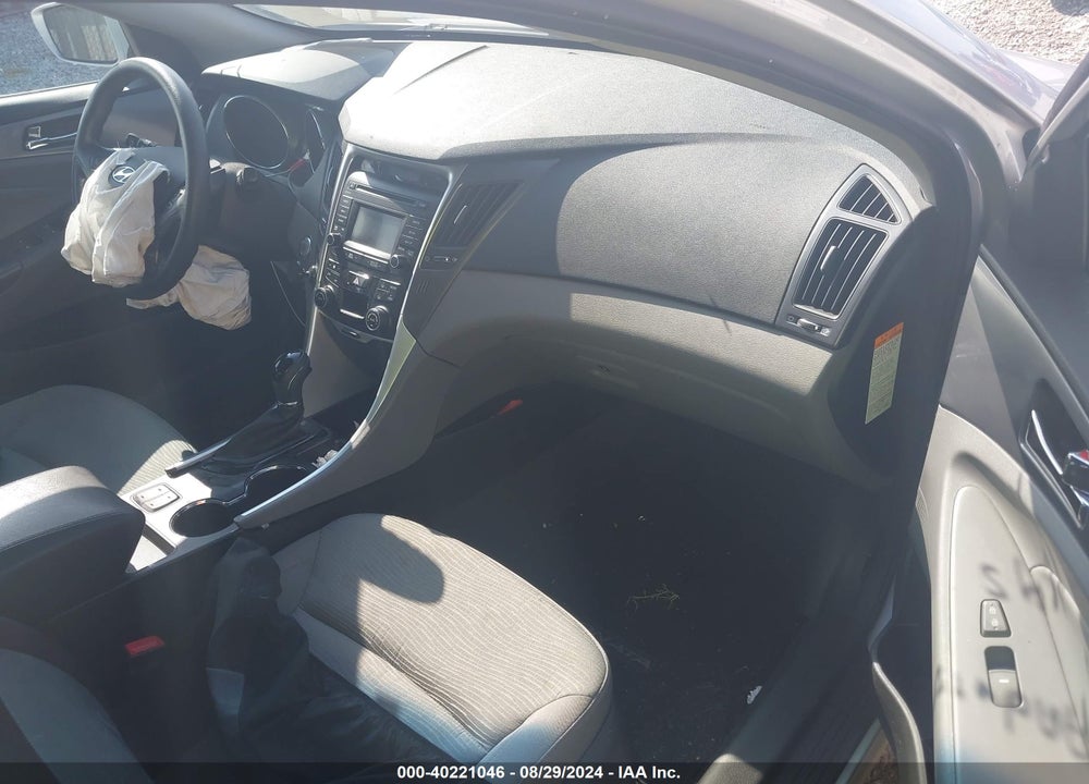 2015 HYUNDAI SONATA HYBRID VIN: KMHEC4A42FA137199