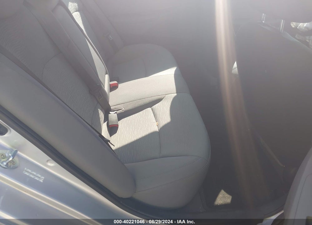 2015 HYUNDAI SONATA HYBRID VIN: KMHEC4A42FA137199
