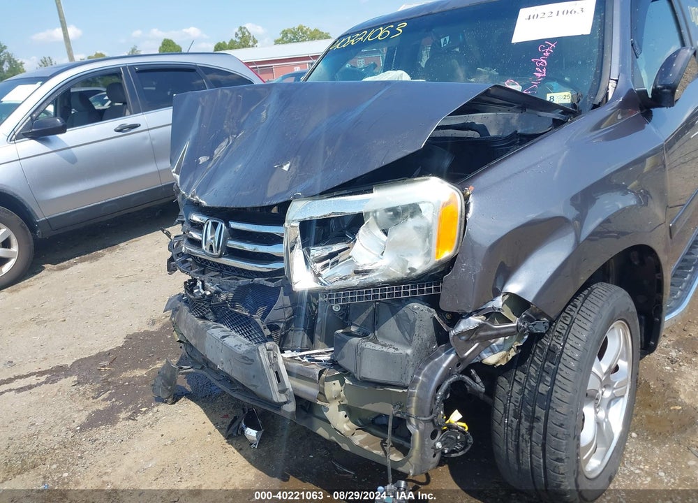 2015 HONDA PILOT EX-L VIN: 5FNYF4H53FB031942