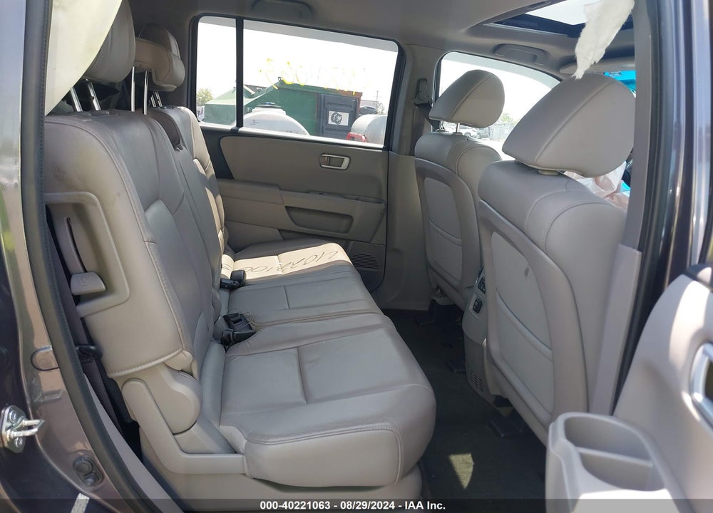 2015 HONDA PILOT EX-L VIN: 5FNYF4H53FB031942