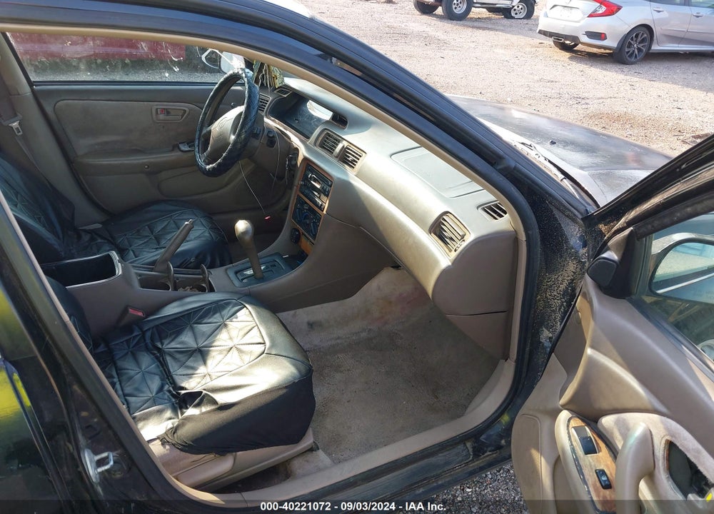 1997 TOYOTA CAMRY LE VIN: 4T1BG22K7VU797700