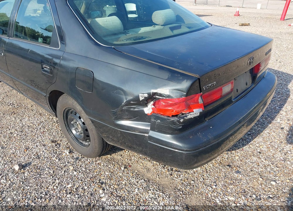 1997 TOYOTA CAMRY LE VIN: 4T1BG22K7VU797700