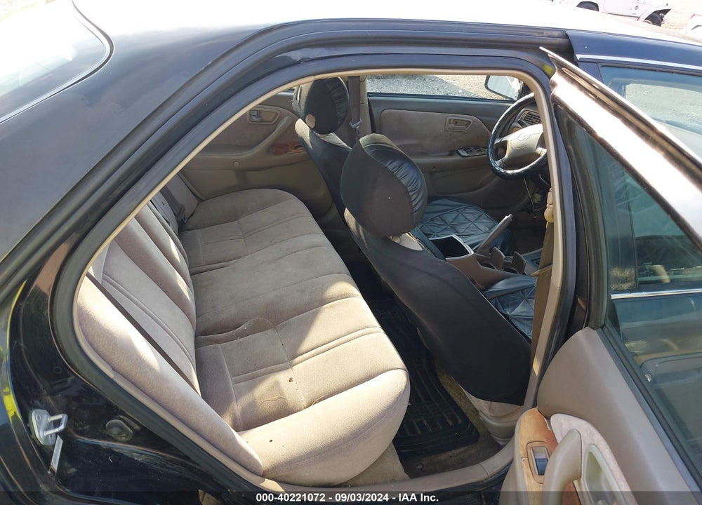 1997 TOYOTA CAMRY LE VIN: 4T1BG22K7VU797700