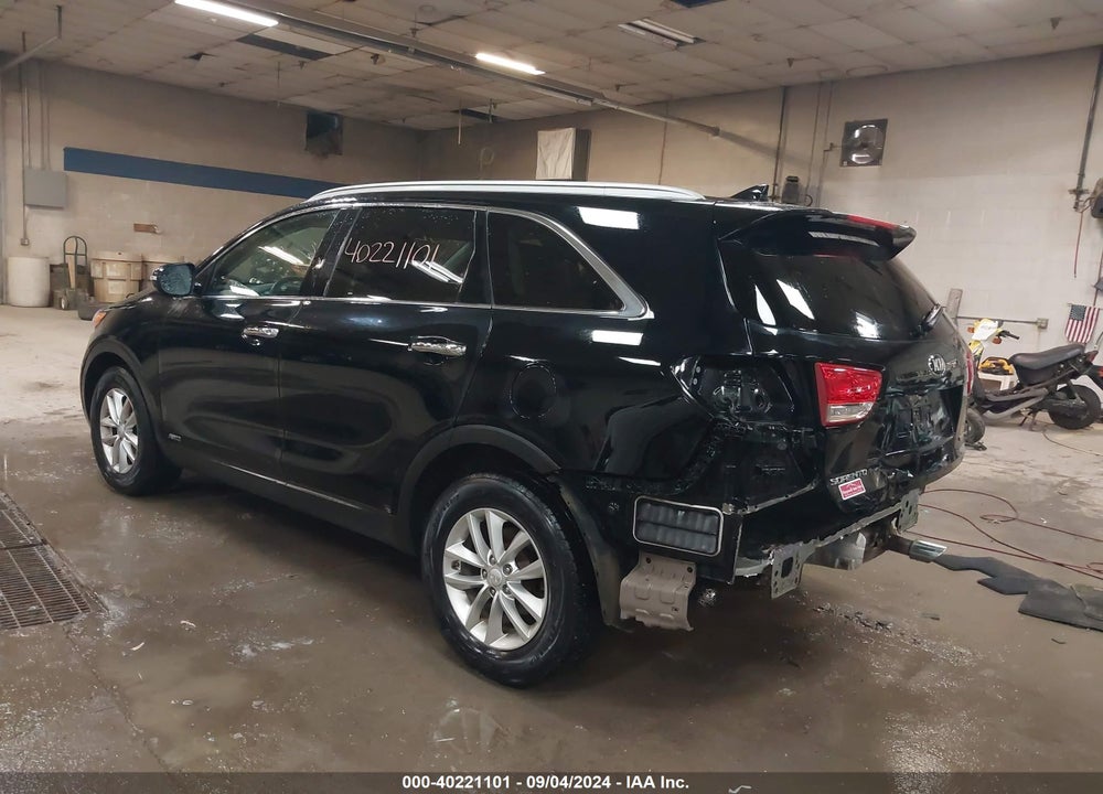 2018 KIA SORENTO 2.4L LX VIN: 5XYPGDA36JG345491