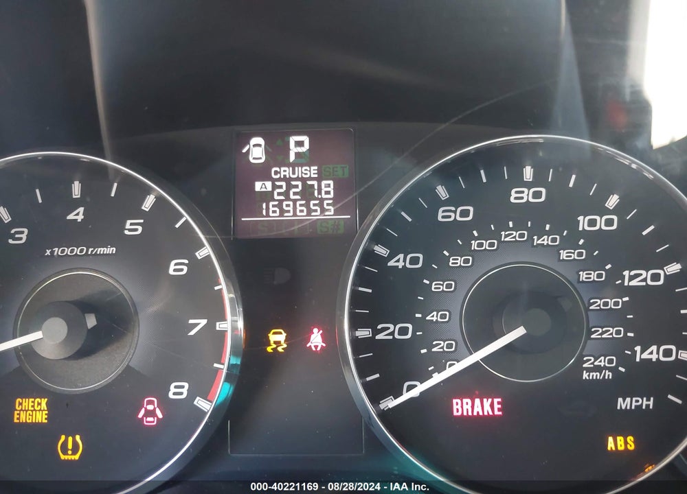 2011 SUBARU OUTBACK 2.5I LIMITED VIN: 4S4BRBLC1B3438720