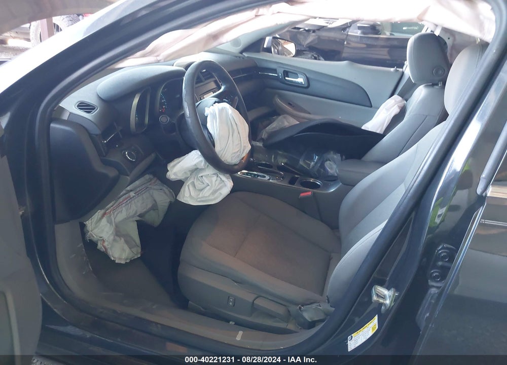 2015 CHEVROLET MALIBU LS VIN: 1G11B5SL4FF121115