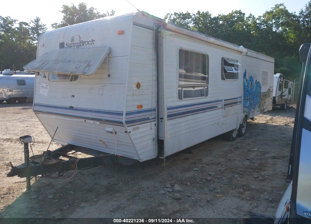 1998 SUNNYBROOK --- VIN: 4UBAS0R28X1C13749