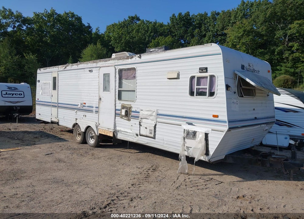 1998 SUNNYBROOK --- VIN: 4UBAS0R28X1C13749