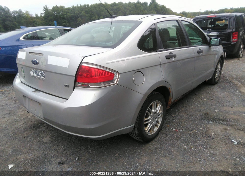 2011 FORD FOCUS SE VIN: 1FAHP3FN6BW157654