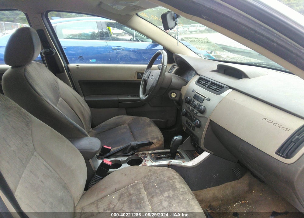 2011 FORD FOCUS SE VIN: 1FAHP3FN6BW157654