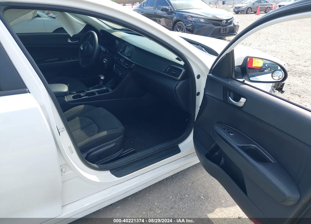 2016 KIA OPTIMA LX VIN: KNAGT4L35G5106909