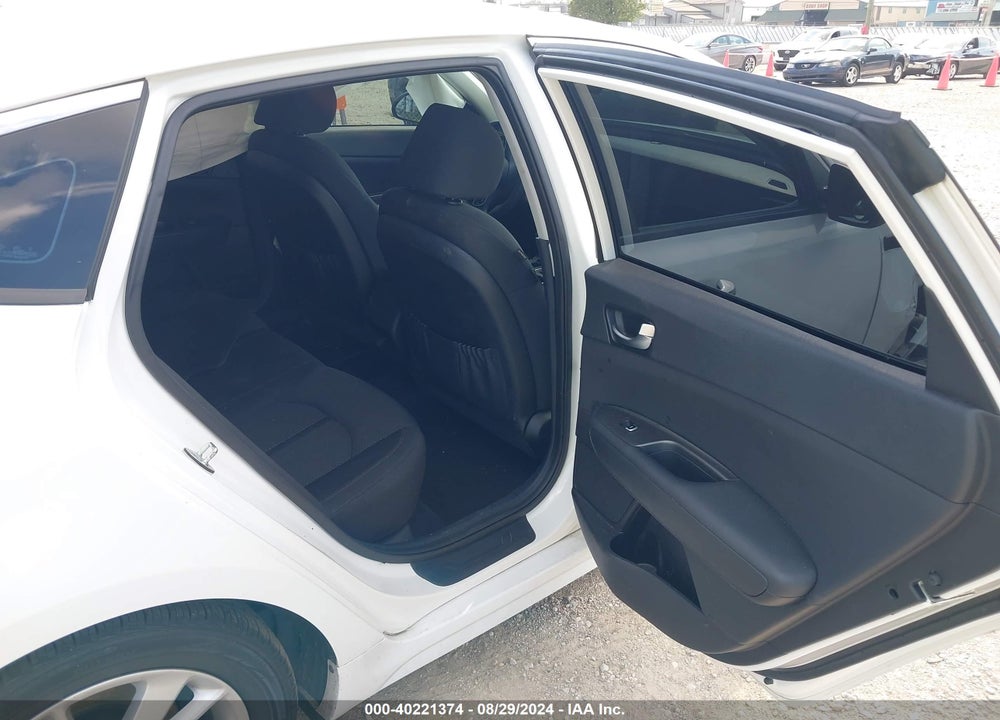 2016 KIA OPTIMA LX VIN: KNAGT4L35G5106909