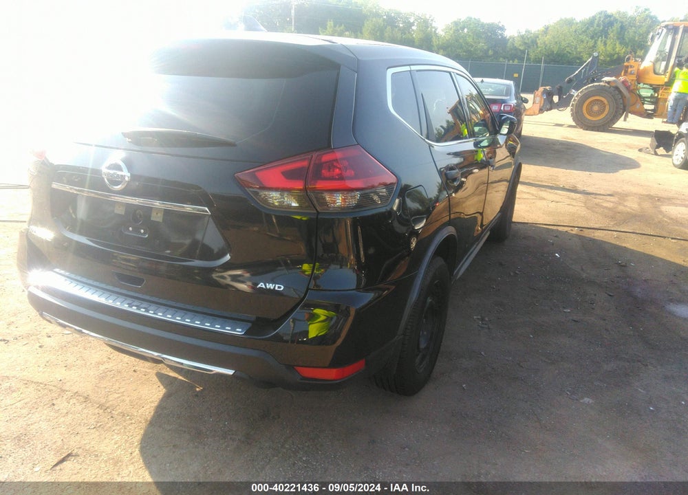 2018 NISSAN ROGUE S VIN: KNMAT2MV2JP510873
