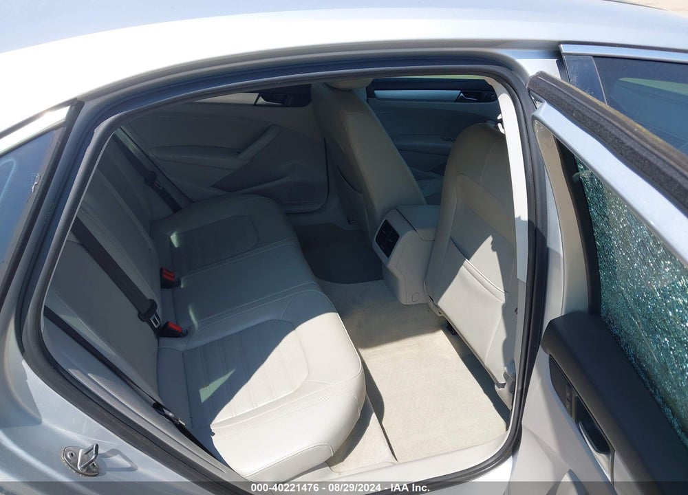 2013 VOLKSWAGEN PASSAT 3.6L V6 SE VIN: 1VWBM7A37DC066772