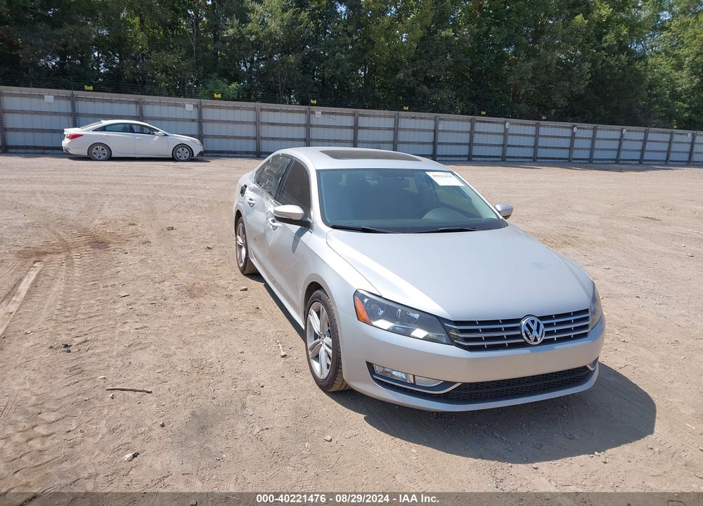 2013 VOLKSWAGEN PASSAT 3.6L V6 SE VIN: 1VWBM7A37DC066772