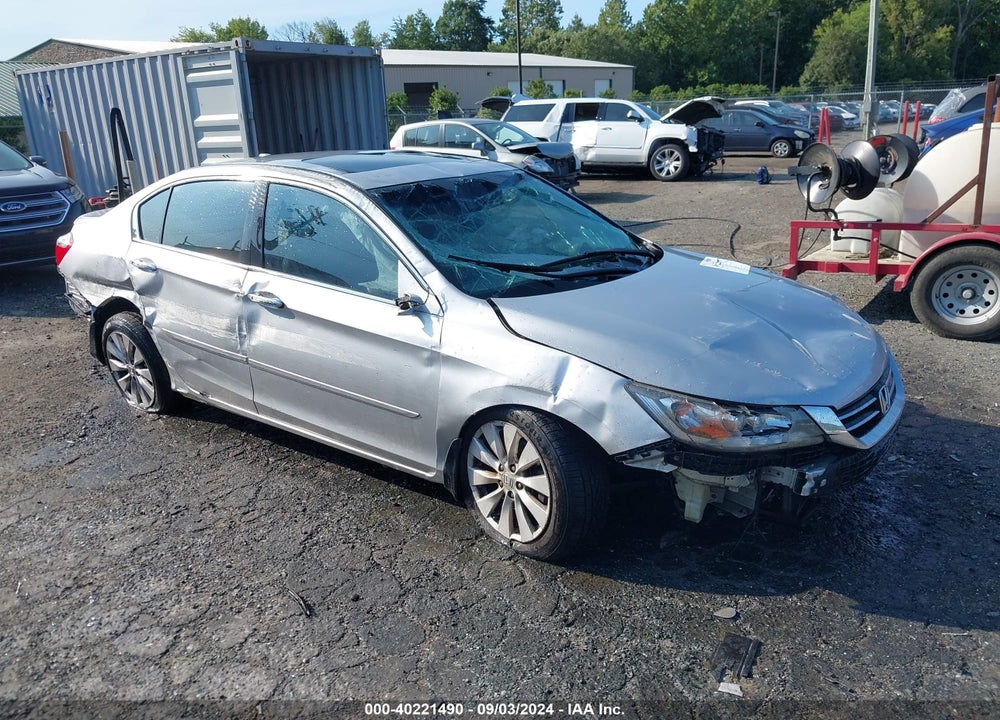 2013 HONDA ACCORD TOURING VIN: 1HGCR3F92DA026045