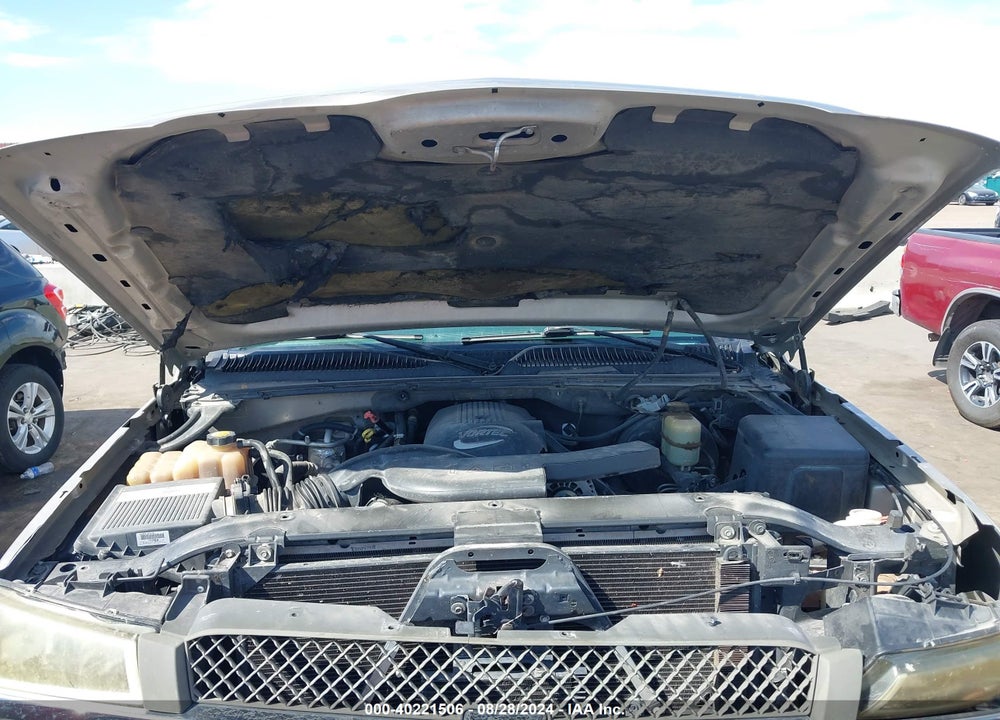 2002 CHEVROLET TAHOE LT VIN: 1GNEK13T72J239738