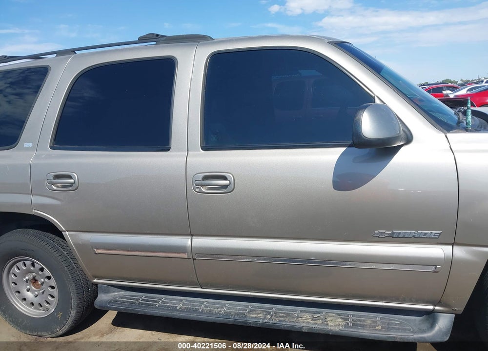 2002 CHEVROLET TAHOE LT VIN: 1GNEK13T72J239738