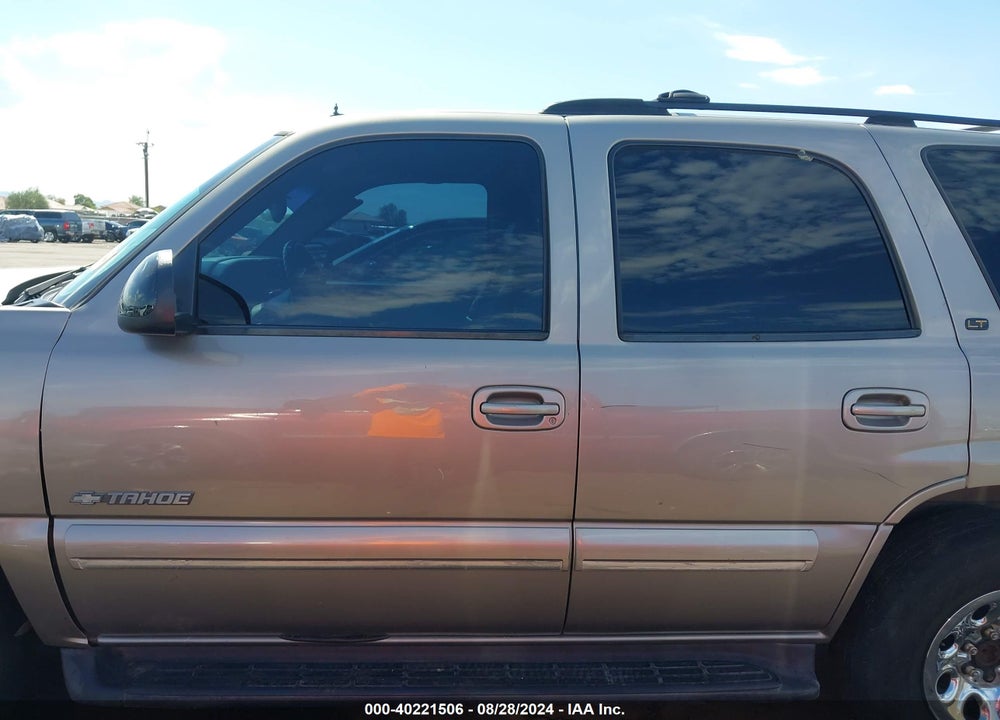 2002 CHEVROLET TAHOE LT VIN: 1GNEK13T72J239738