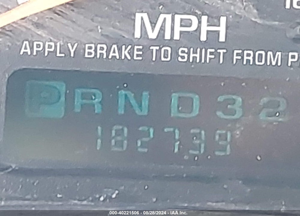 2002 CHEVROLET TAHOE LT VIN: 1GNEK13T72J239738