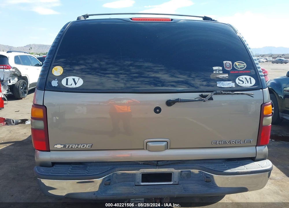 2002 CHEVROLET TAHOE LT VIN: 1GNEK13T72J239738