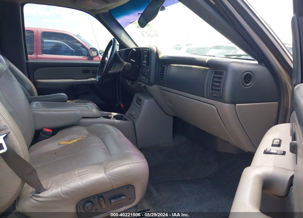 2002 CHEVROLET TAHOE LT VIN: 1GNEK13T72J239738
