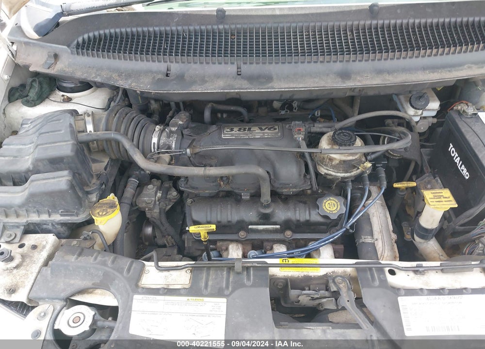 2002 CHRYSLER TOWN & COUNTRY VIN: 2C4GP54L42R657372