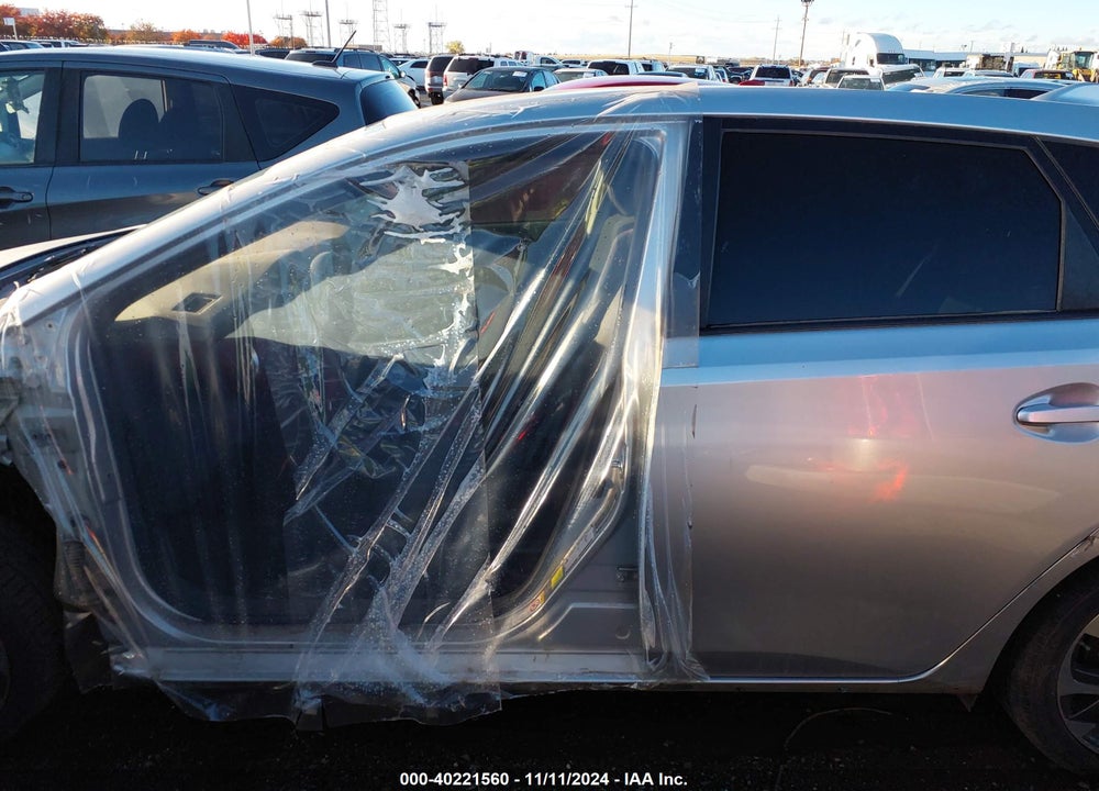 2018 TOYOTA COROLLA IM VIN: JTNKARJE2JJ557679