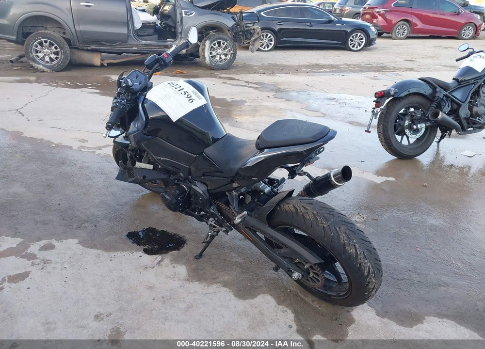 2022 KAWASAKI ZR900 VIN: JKAZR2F16NA041091