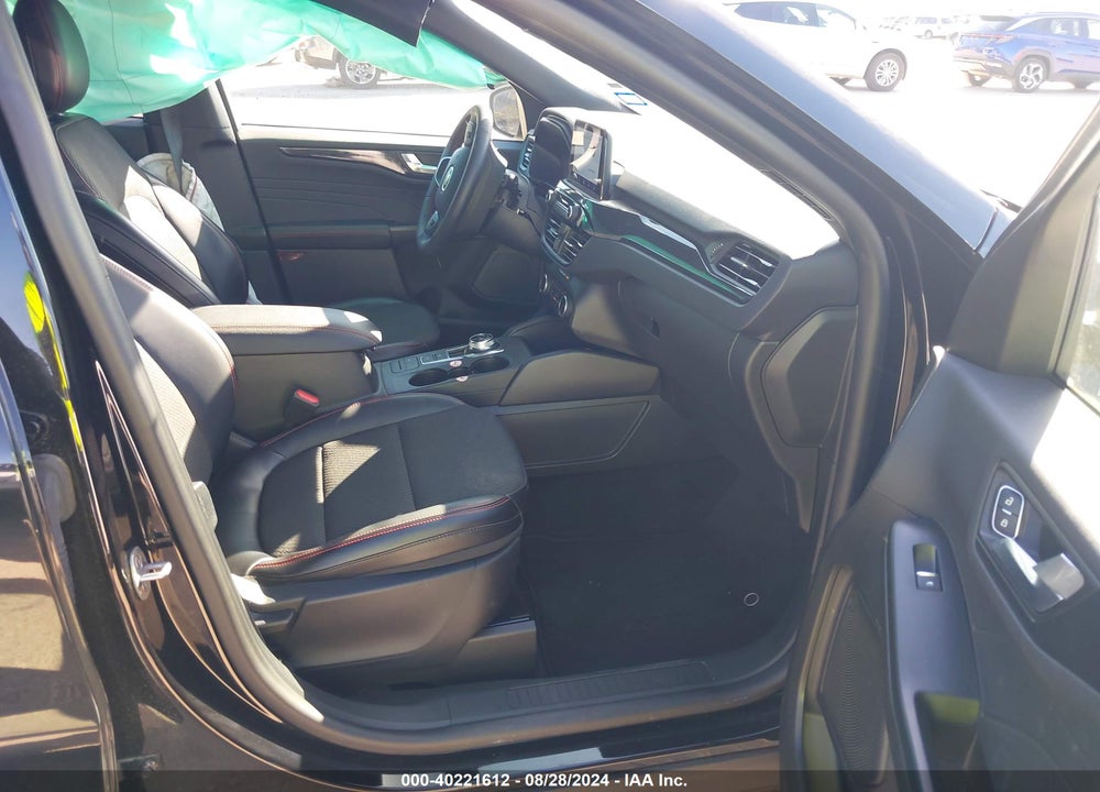 2024 FORD ESCAPE ST LINE VIN: 1FMCU0MN8RUA58463
