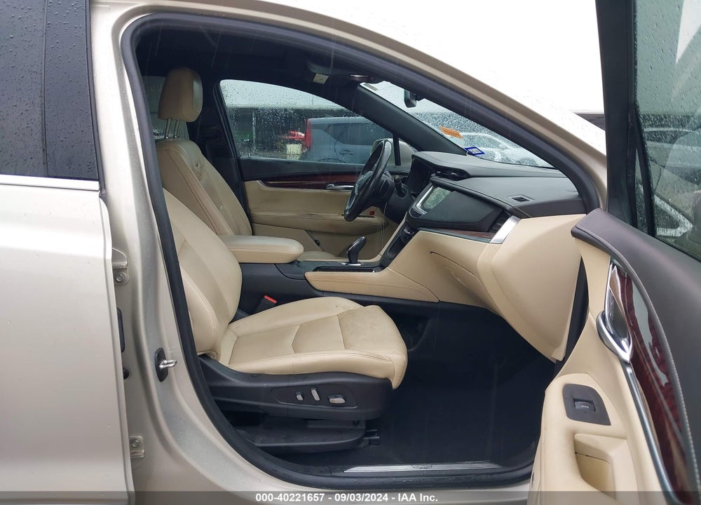 2017 CADILLAC XT5 PREMIUM LUXURY VIN: 1GYKNCRS3HZ137712