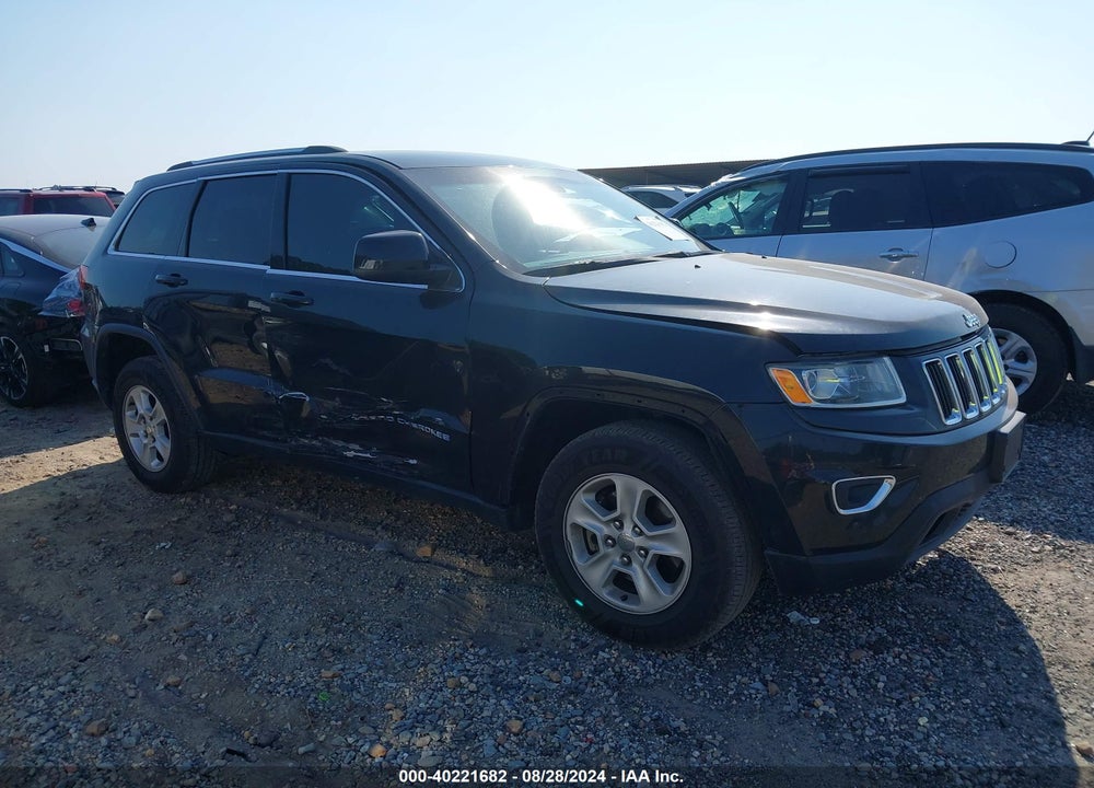 2015 JEEP GRAND CHEROKEE LAREDO VIN: 1C4RJFAG4FC822617