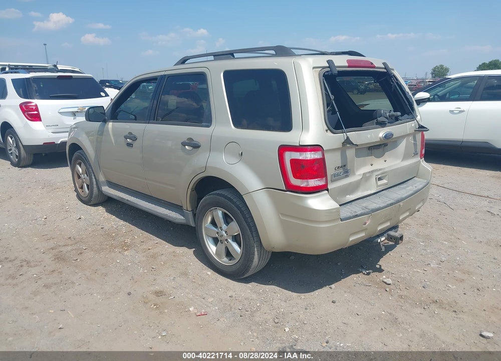 2011 FORD ESCAPE XLT VIN: 1FMCU0DG5BKC60020