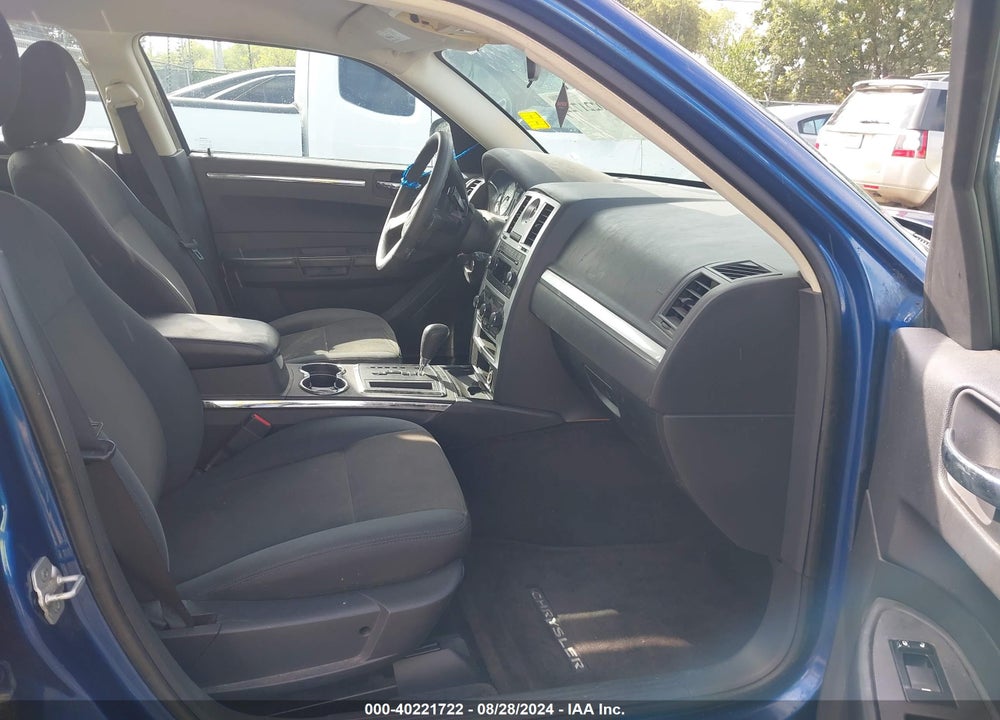 2010 CHRYSLER 300 TOURING VIN: 2C3CA4CD1AH328755