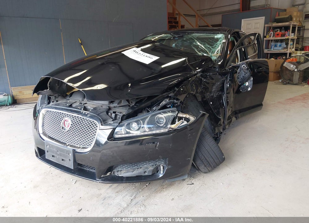 2015 JAGUAR XF 3.0 PORTFOLIO/3.0 SPORT VIN: SAJWJ0FF4F8U68022