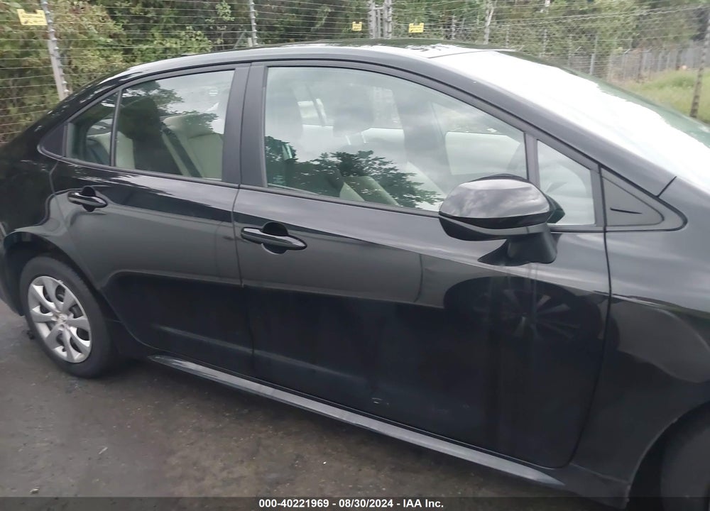 2022 TOYOTA COROLLA LE VIN: 5YFEPMAE9NP378818