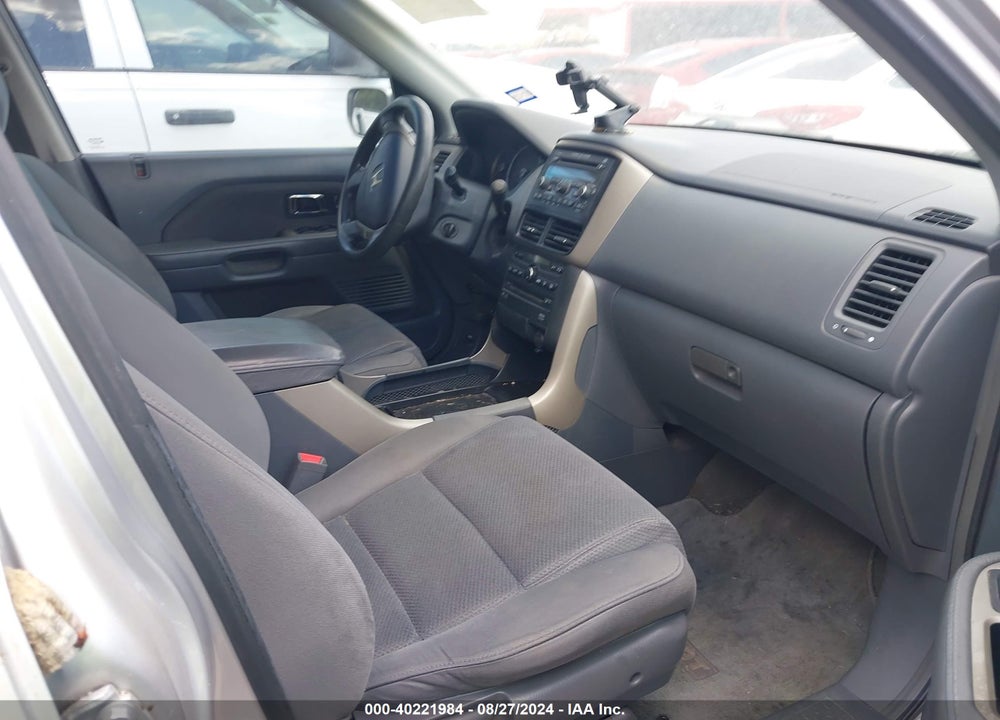 2008 HONDA PILOT SE VIN: 5FNYF28398B016755