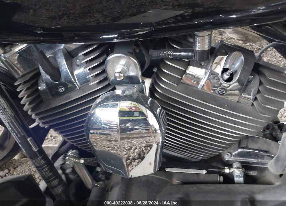 2015 HARLEY-DAVIDSON FLTRXS ROAD GLIDE SPECIAL VIN: 1HD1KTM11FB613520