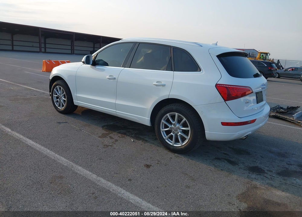 2009 AUDI Q5 3.2 PREMIUM VIN: WA1KK78R29A021173