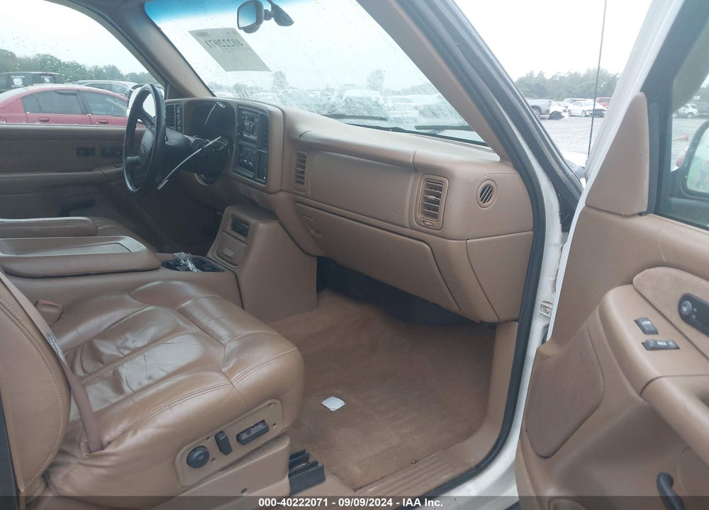 2000 CHEVROLET SILVERADO 1500 LT VIN: 1GCEK19T2YE110839