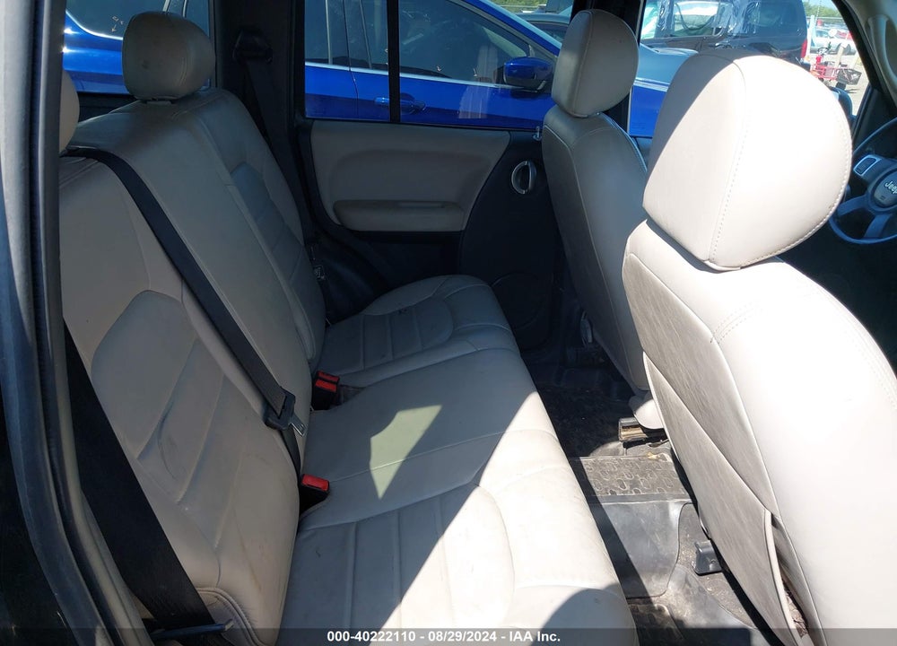 2004 JEEP LIBERTY RENEGADE VIN: 1J4GL38K64W145800