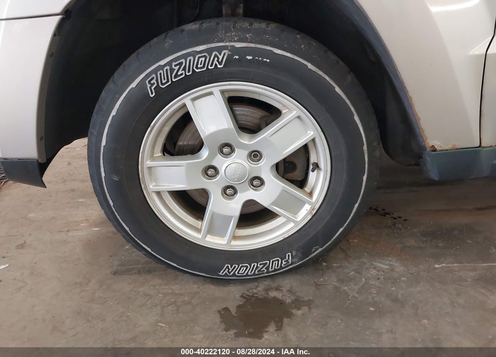 2007 JEEP GRAND CHEROKEE LAREDO VIN: 1J8GR48K27C613157