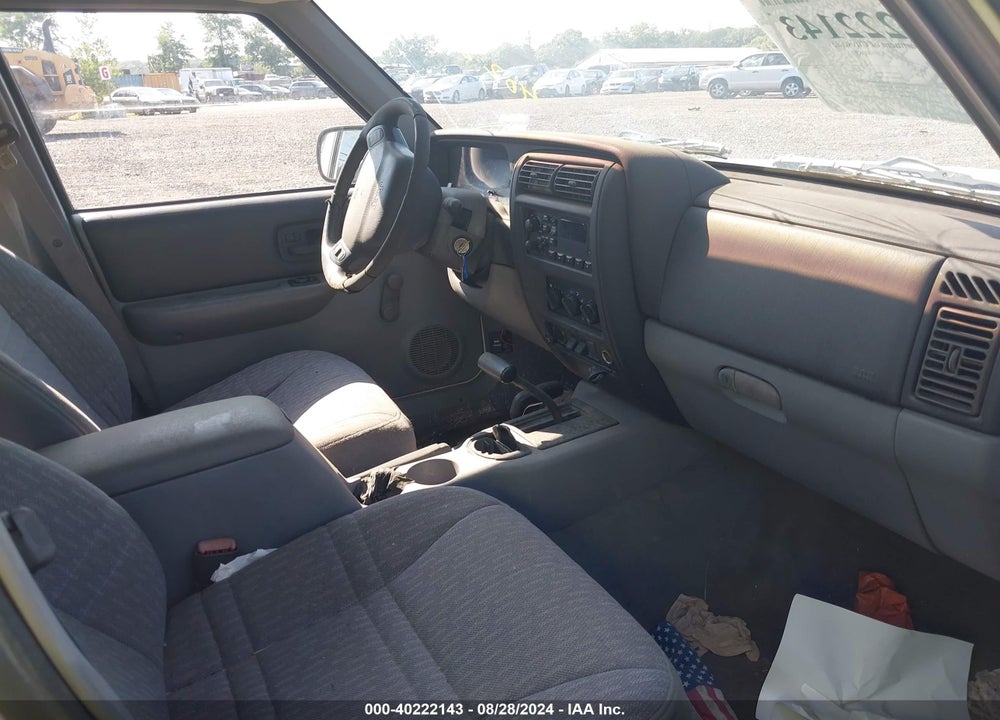 1998 JEEP CHEROKEE SE VIN: 1J4FJ28S4WL256989