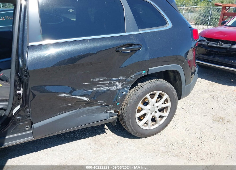 2016 JEEP CHEROKEE LATITUDE VIN: 1C4PJMCB5GW121114
