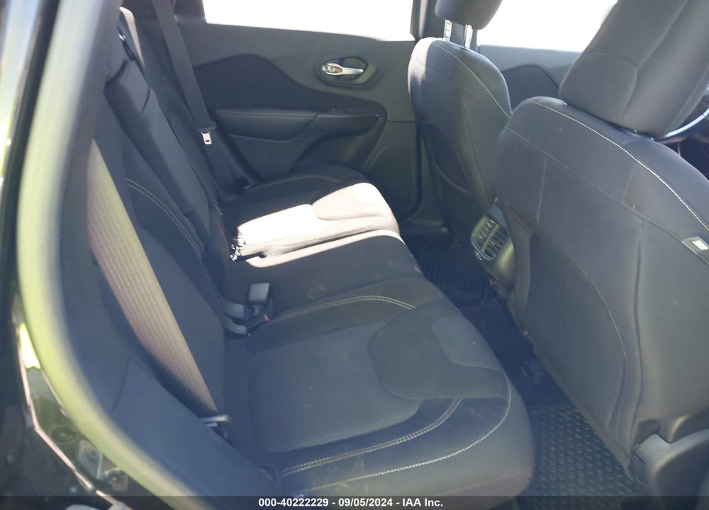 2016 JEEP CHEROKEE LATITUDE VIN: 1C4PJMCB5GW121114