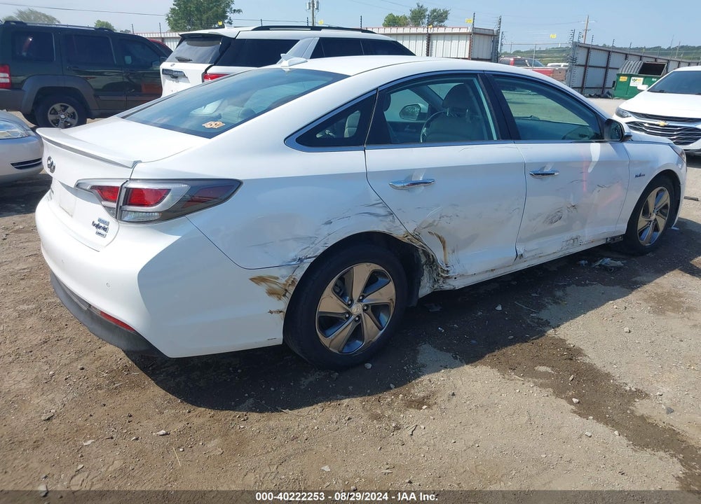2017 HYUNDAI SONATA PLUG-IN HYBRID LIMITED VIN: KMHE54L29HA064227